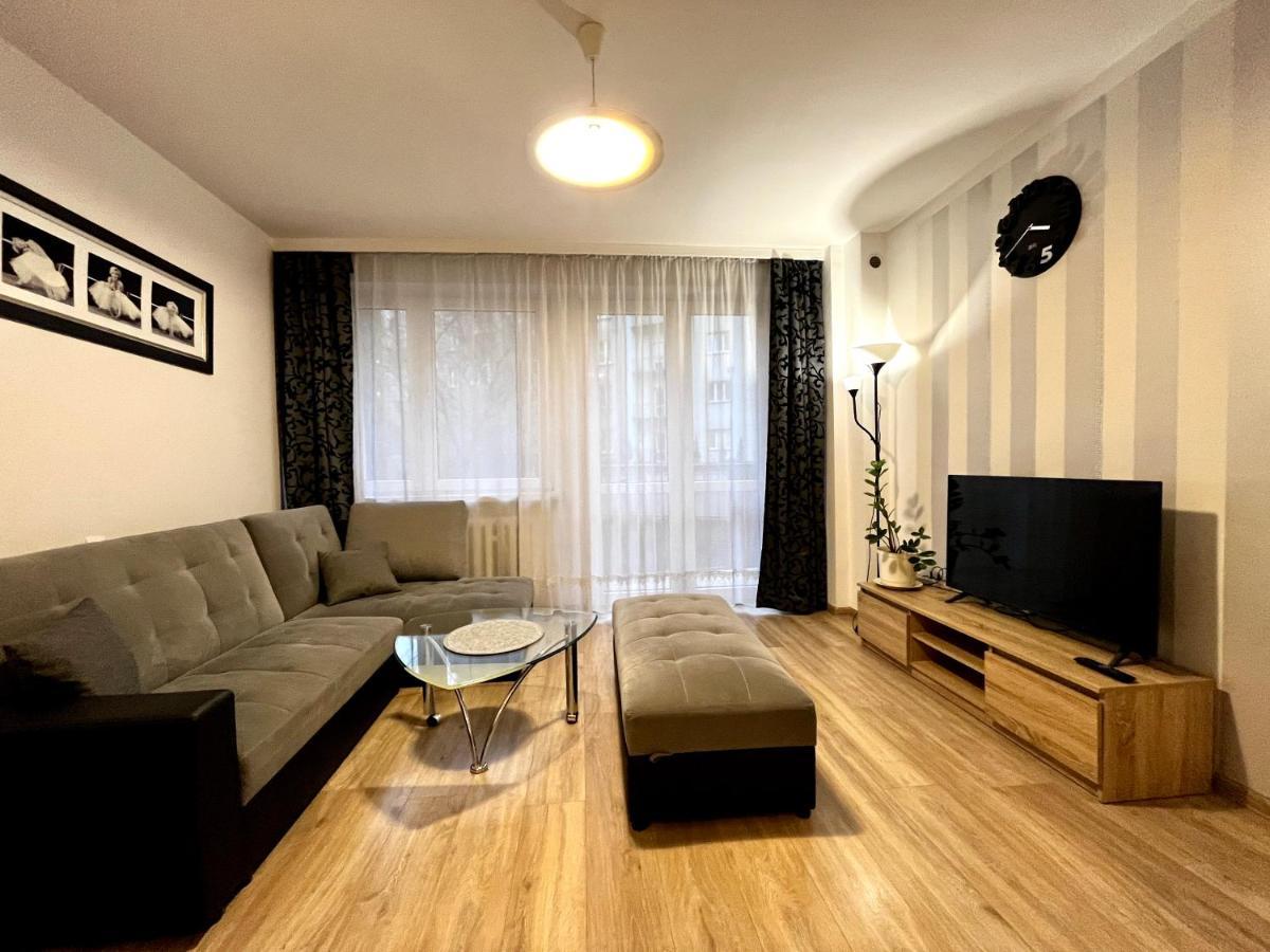 Charmig Apartment Krakow Bagian luar foto